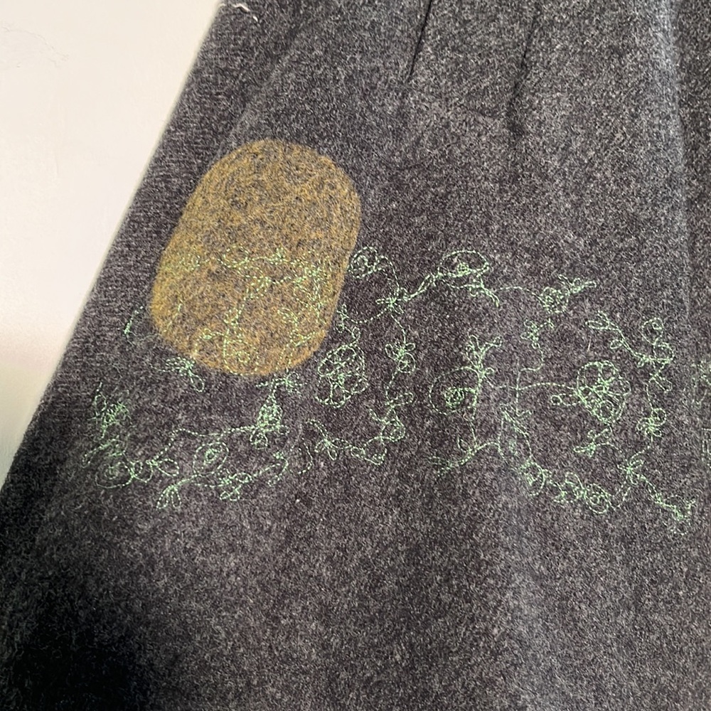LITHE Coquette Girl Artsy Wool Charcoal Mini Skirt Circle & Floral Embroidery 2 - Picture 2 of 16